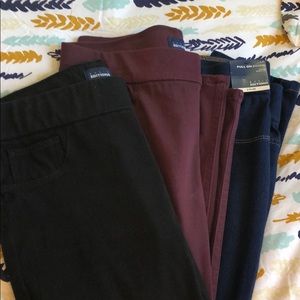 3 pairs of pull on leggings